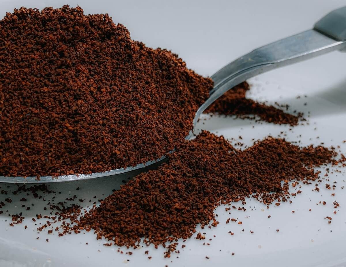 5 reuses coffee grounds